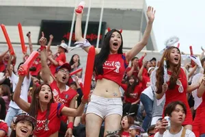 Người Hàn, ‘The Reds’ và ngôi sao Son Heung-min
