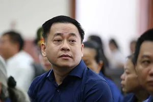 Ngân hàng Đông Á đòi Vũ ‘nhôm’ trả tiền