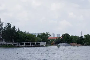 Dân Thanh Đa lo lắng sạt lở mùa mưa