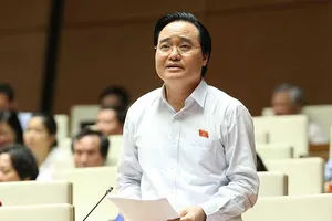 Đề nghị Bộ trưởng Nhạ không nhận trách nhiệm chung chung