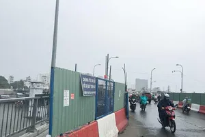 TP.HCM: Nhiều dự án làm cầu đang ‘án binh bất động’