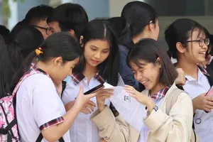 Thi lại văn lớp 10: Học sinh Quảng Bình gánh lỗi của người lớn