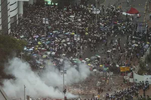 Hong Kong: Dự luật dẫn độ ‘chìm nổi’ vì bạo động