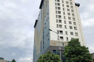 Đập cả tòa nhà 8B Lê Trực: Làm được không?!