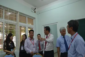 Kiểm tra phòng chấm thi tại TP.HCM. Ảnh: ĐK 