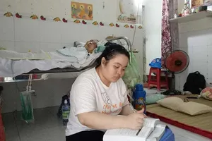 Khát vọng tìm chữ giữa những cơn đau