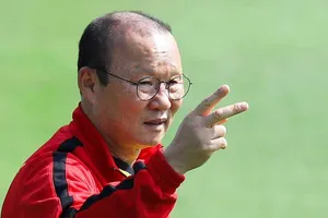 Thầy Park ‘sốc’ khi nghe nói ông​ đòi ​lương 100.000 USD