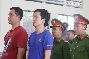 8 năm tù cho mỗi cựu công an đánh chết dân