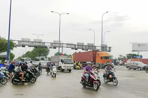 Mối nguy khi lưu thông qua đường Mai Chí Thọ