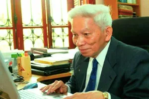 GS Hoàng Tụy: Người truyền cảm hứng vĩ đại