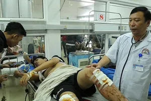 Nhiều người thương vong trong xe giường nằm 'chạy lụi'