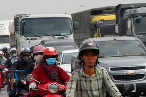 Hiến kế gỡ tắc giao thông khu Đông TP.HCM