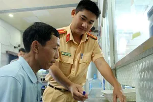 Dân sẽ thoải mái chấm điểm CSGT