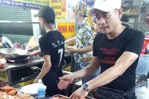 Tôm hùm, cua hoàng đế… Mỹ giá rẻ ồ ạt vào Việt Nam