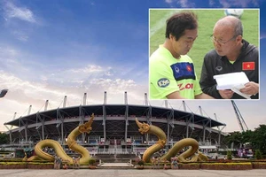 HLV Park Hang-seo rất ‘son’ trên sân Thái…