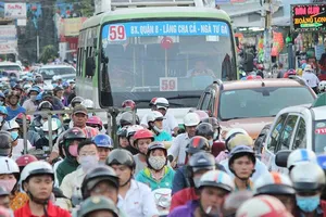 Chín doanh nghiệp vận tải xe buýt lại kêu cứu