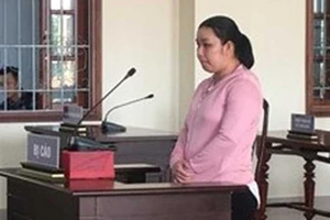 Lừa mẹ nuôi mua ‘đất ảo’, bị tòa tăng án