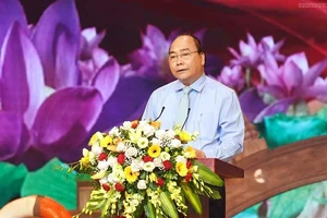 Thủ tướng: Kiên quyết đẩy lùi nạn tham nhũng, quan liêu