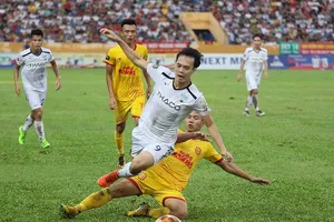 Lý giải đội bóng của bầu Đức khó rớt hạng