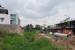 Dự án biệt thự đè đường thoát nước