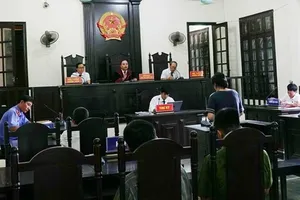 Thùng nhựa đựng sơn có là hung khí nguy hiểm?