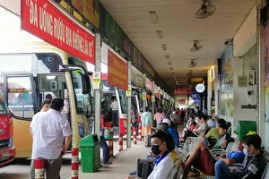 TP.HCM: Lễ 2-9 các bến xe quá tải từ trong ra ngoài