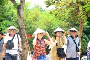 Cuộc đổ bộ của những ông chủ Hàn Quốc