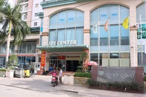 Chung cư bị xiết nợ, ngân hàng giúp dân làm giấy: Vẫn ách