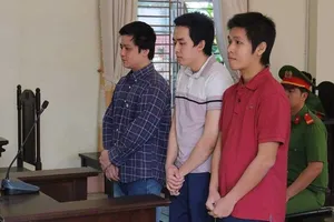 Chiến sĩ công an trộm súng của sếp đem bán