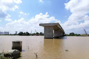 Thêm một dự án làm cầu ‘đứng hình’ do vướng mặt bằng