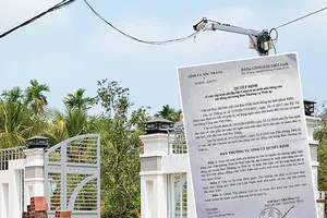 Đúng, sai chuyện lắp camera nhà cán bộ ở Sóc Trăng