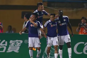 HLV Triều Tiên ngạc nhiên khi Hà Nội ‘cất’ ngoại binh Kebe