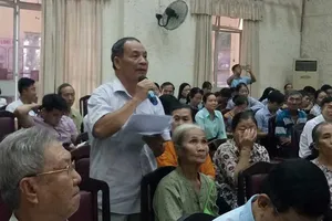 Cử tri TP.HCM bức xúc về nạn tham nhũng