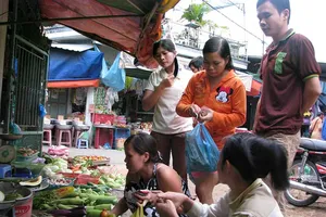 1/3 số công nhân ở TP.HCM sống tiện tặn