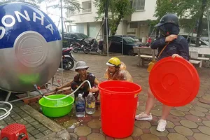 Khởi tố vụ án nước sạch sông Đà nhiễm dầu thải