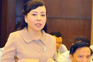 Tại sao bộ trưởng y tế nghỉ khi chưa hết nhiệm kỳ?