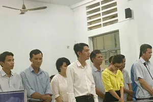 Vụ án kéo dài vì… xà quần với tội danh