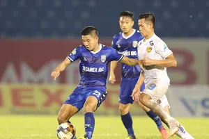 Mất mặt nhà vô địch 