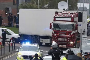 Ba câu hỏi lớn vụ 39 thi thể trong container ở Anh