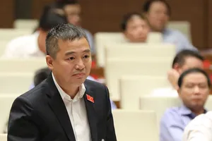 Đại biểu lo đạo đức công chức tha hóa