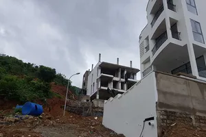 Dự án phá nát núi đồi ở Nha Trang