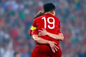 U-22 có Quang Hải đánh bại đội tuyển trong trận đấu tập