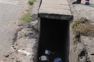 Coi chừng lọt hố