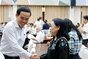 Xử nghiêm cán bộ chống tham nhũng lại đi tham nhũng