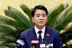 Hà Nội: Người dân bức xúc với nước sông Đuống