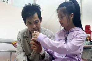 Nỗi lòng bé Tiên với người cha bị nạn hiểm nghèo