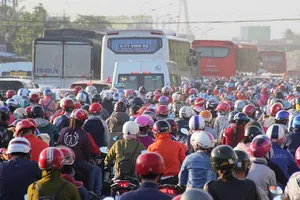 Nỗi khổ mang tên con đường độc đạo