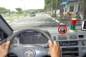 Quy định mới về dạy lái xe còn nhiều vướng mắc
