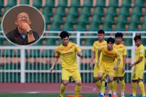 Thầy trò ông Park ẩn mình chờ gây sốc!