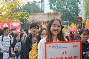 Mang tết đến với sinh viên xa nhà